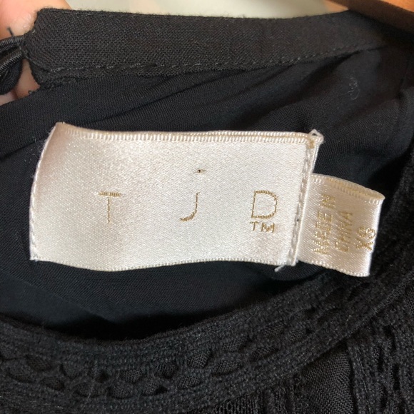 REVOLVE The Jetset Diaries Amorie Bell Sleeve Top - Picture 6 of 8